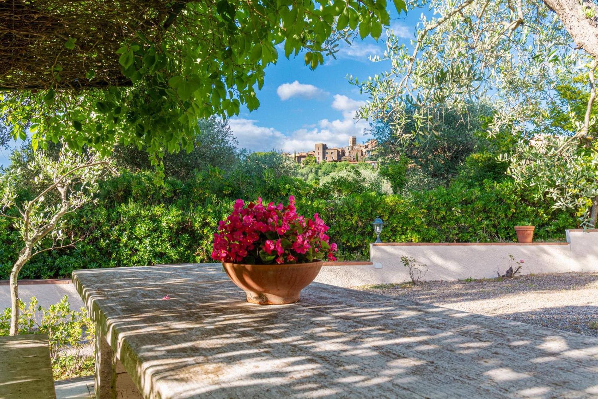 Calma Con Idromassaggio E Giardino Vicino Saturnia